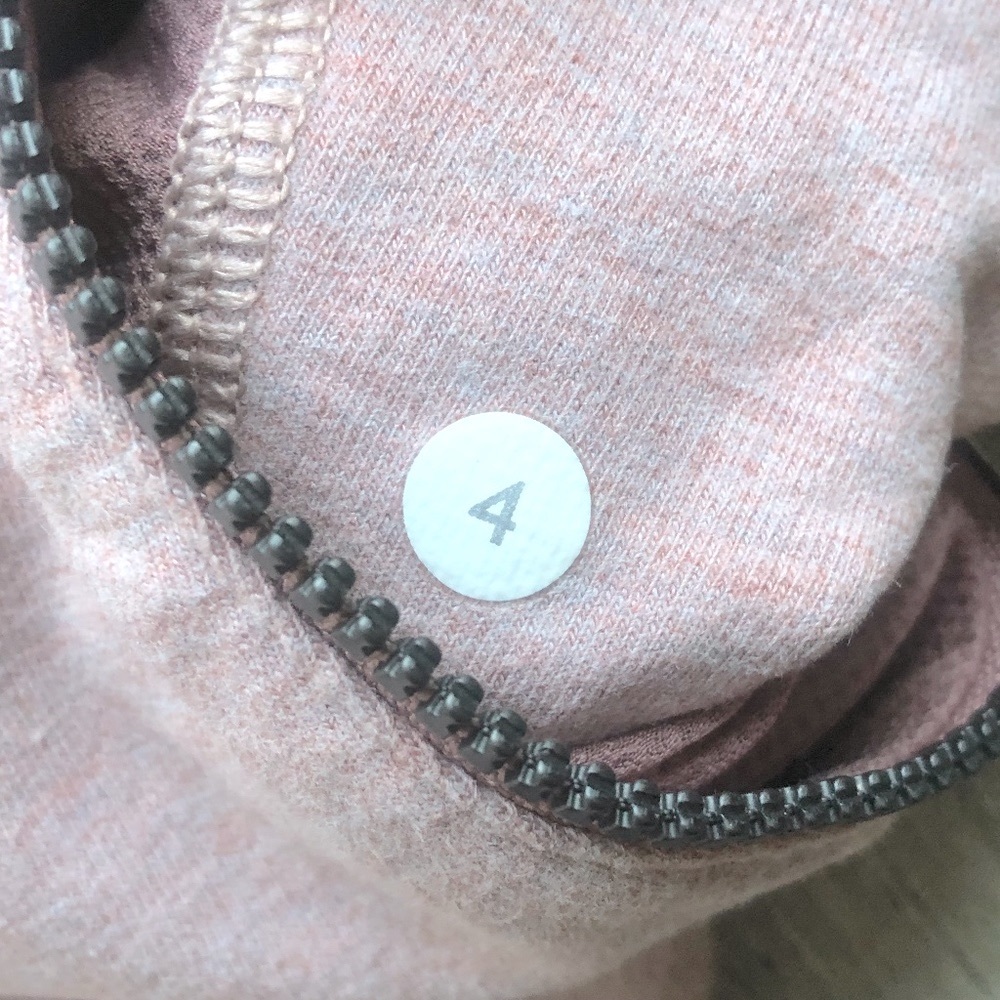 Lululemon All In Short - Picture 8 of 9